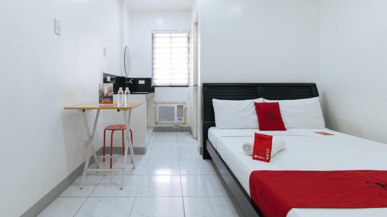 Reddoorz Near Sm Bicutan Hotel Paranaque City Exterior photo