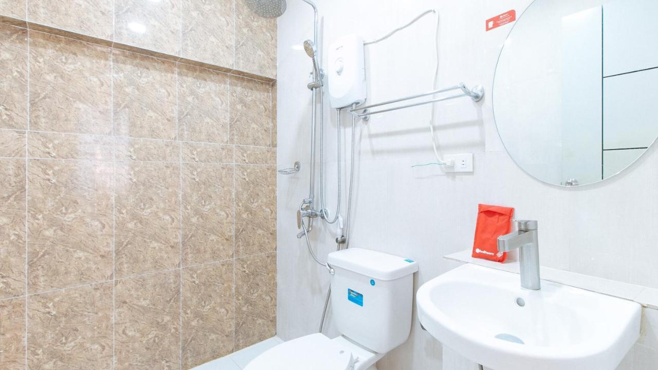 Reddoorz Near Sm Bicutan Hotel Paranaque City Exterior photo