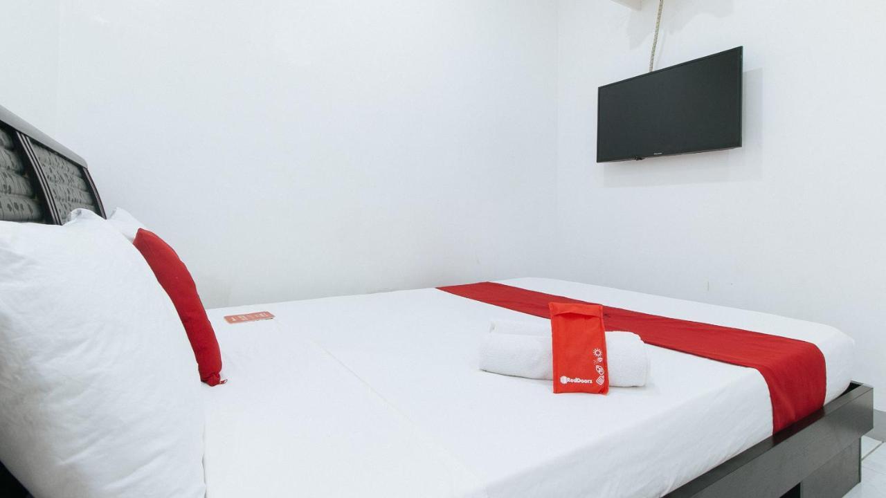 Reddoorz Near Sm Bicutan Hotel Paranaque City Exterior photo