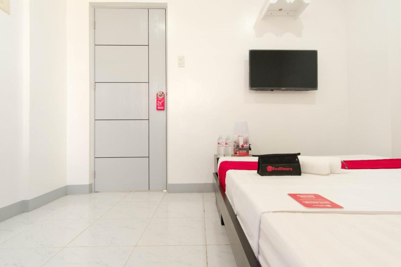 Reddoorz Near Sm Bicutan Hotel Paranaque City Exterior photo