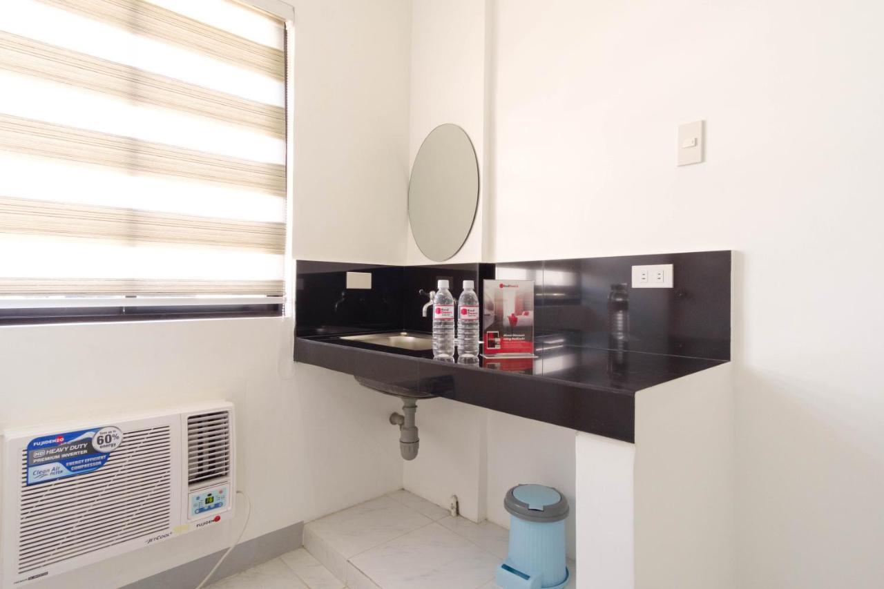 Reddoorz Near Sm Bicutan Hotel Paranaque City Exterior photo